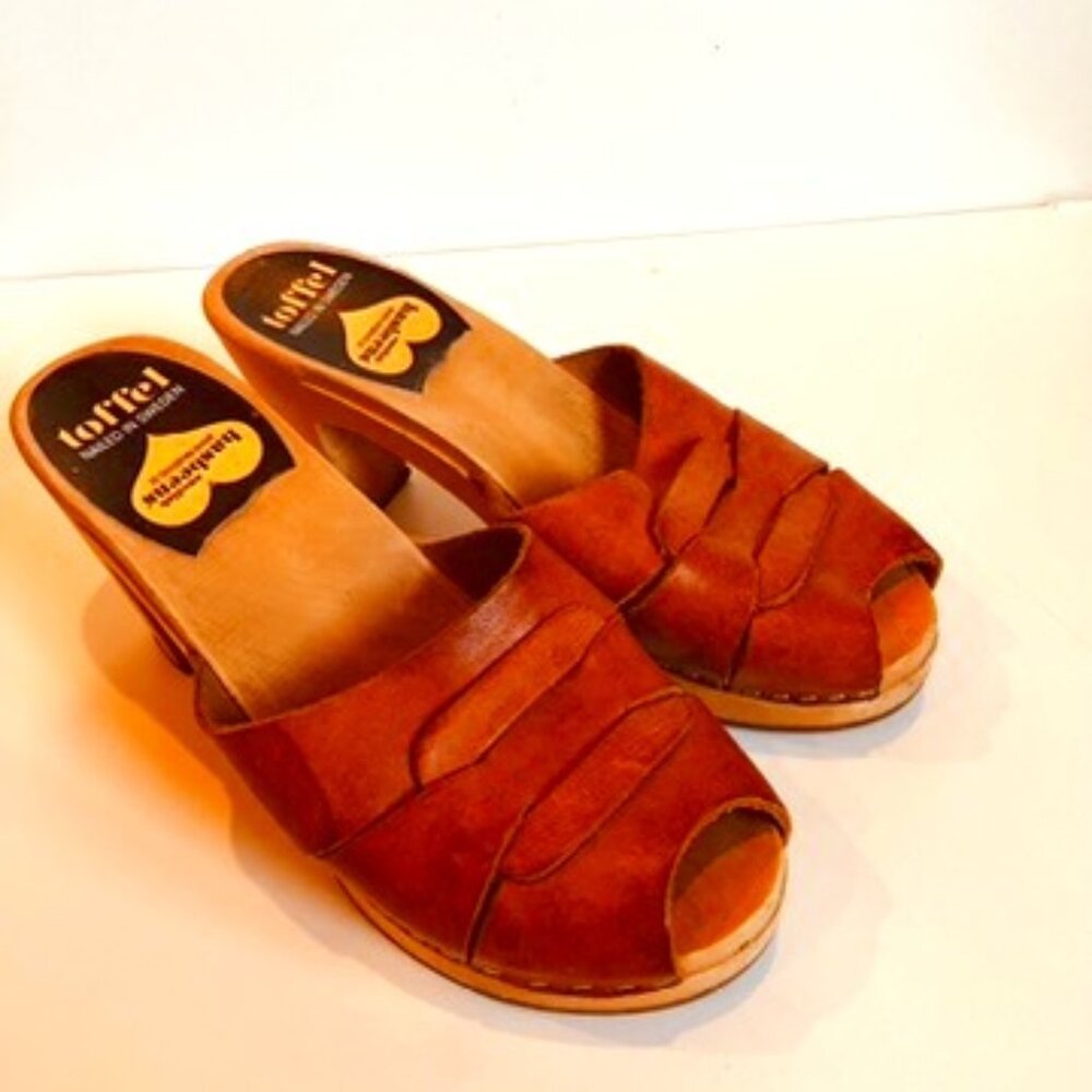 Swedish Hasbeens Sky High Sandals, size 7, tan leather, vintage